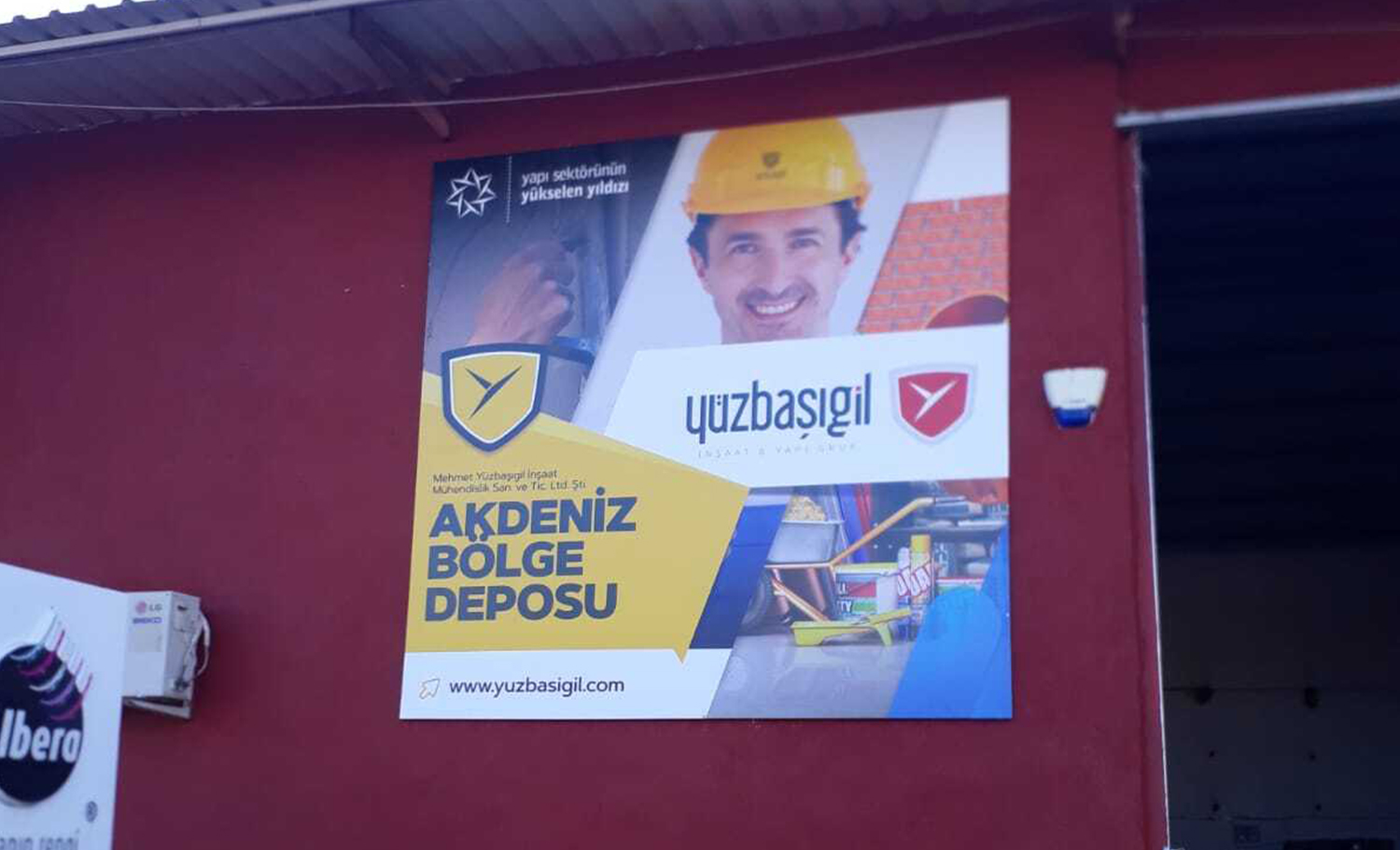 Yüzbaşıgil Akdeniz Bölge Deposu Tabela Tasarımı - 